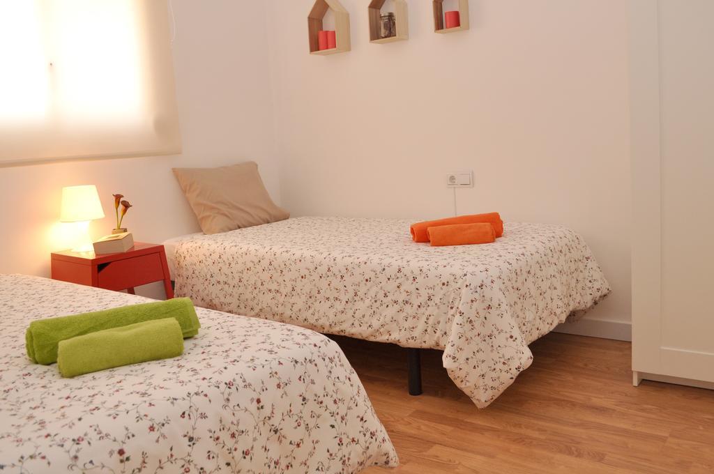 Bcn4Days Apartments L'Hospitalet de Llobregat Exterior photo